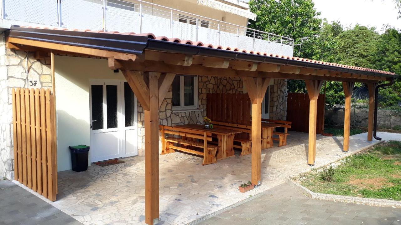 Apartments Roko Kostrena Luaran gambar