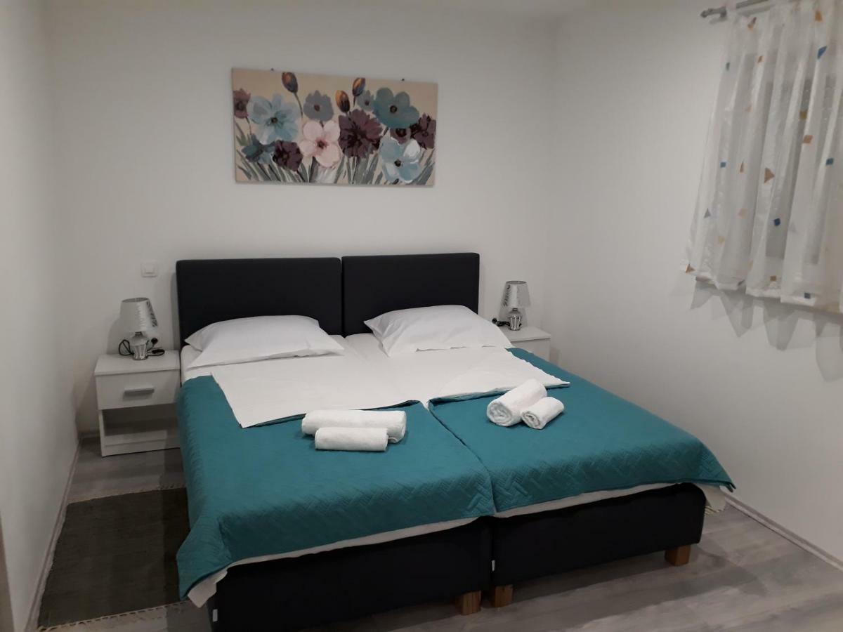 Apartments Roko Kostrena Luaran gambar